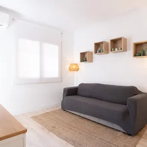 Nuevo Con Encanto En Sagrada Familia Barcelone